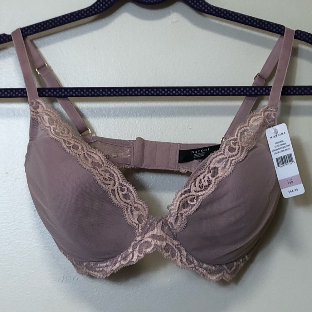 Notori Brand Bra. Size 36D. NWT